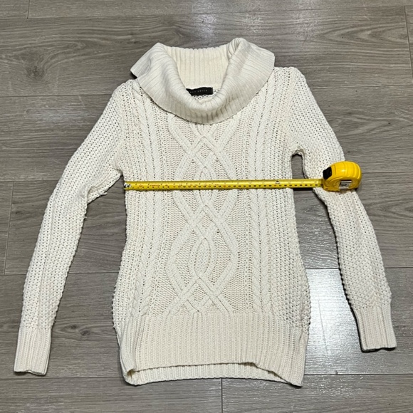 Suzy Shier Women's Cream Cable-knit Turtleneck Sweater Small - Picture 7 of 7